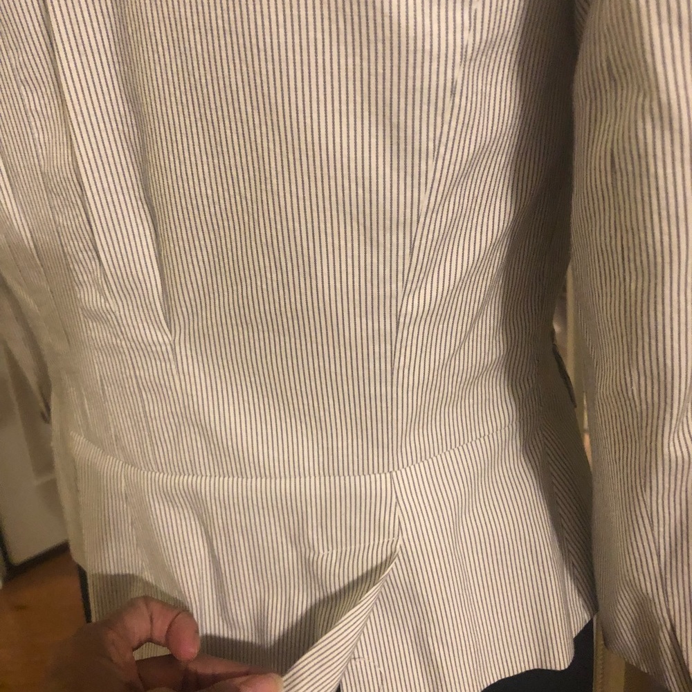 Cropped jacket - Picture 3 of 4